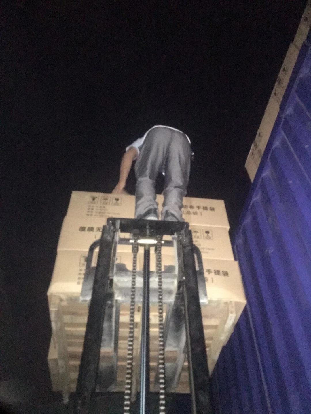 天地壹號(hào)覆膜無(wú)紡布袋出貨 天地壹號(hào)覆膜無(wú)紡布袋出貨