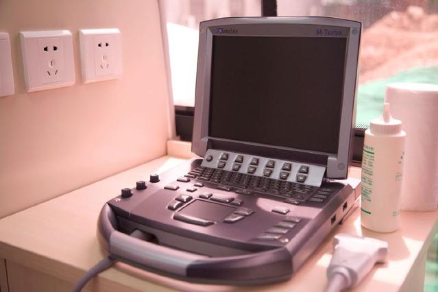 去醫(yī)院體檢已過時，移動醫(yī)療車讓體檢更便捷