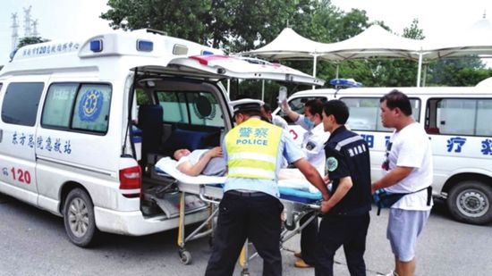 救護(hù)車一次多少錢？出車費(fèi)用太高或成救護(hù)難題？01